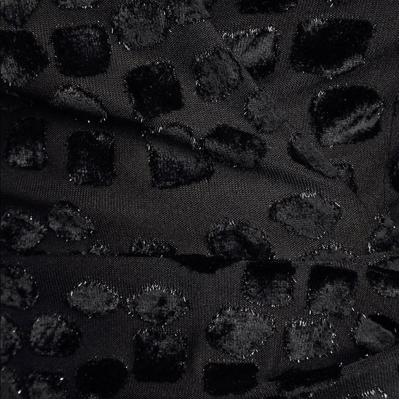 BRAND NEW W TAGS LULU’s Black Velvet Long Sleeve Faux-Wrap Dress XS - Picture 3 of 6